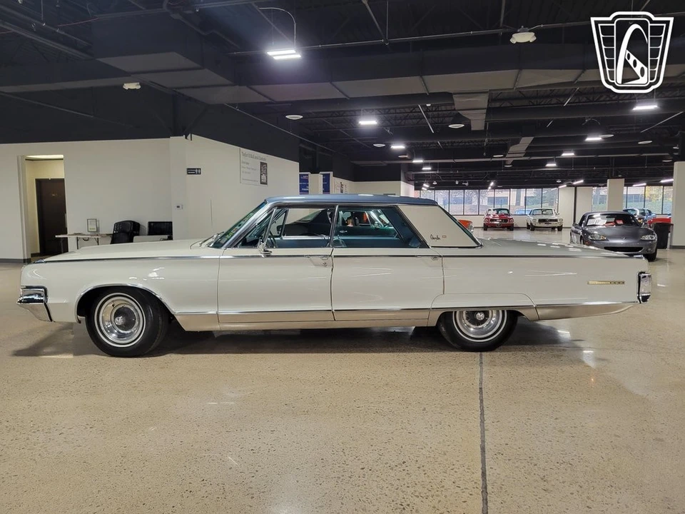 1965 Chrysler New Yorker - Image 7 of 12
