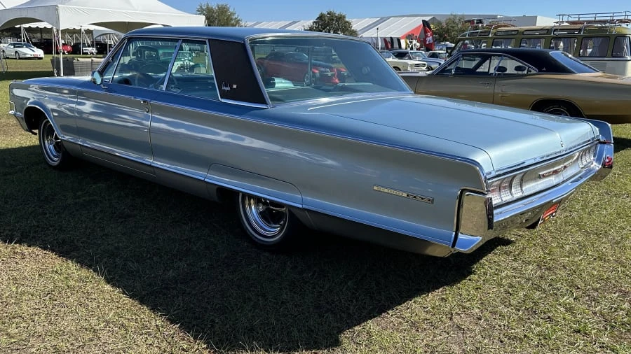 1965 Chrysler New Yorker - Image 4 of 31