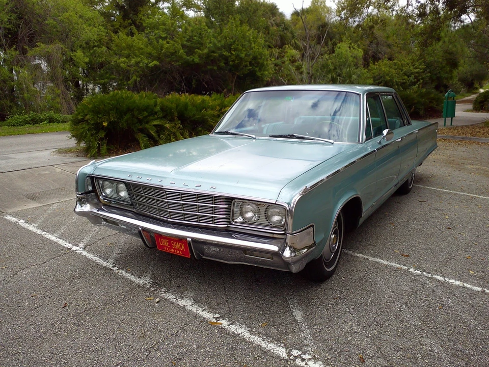 1965 Chrysler New Yorker - Image 2 of 21