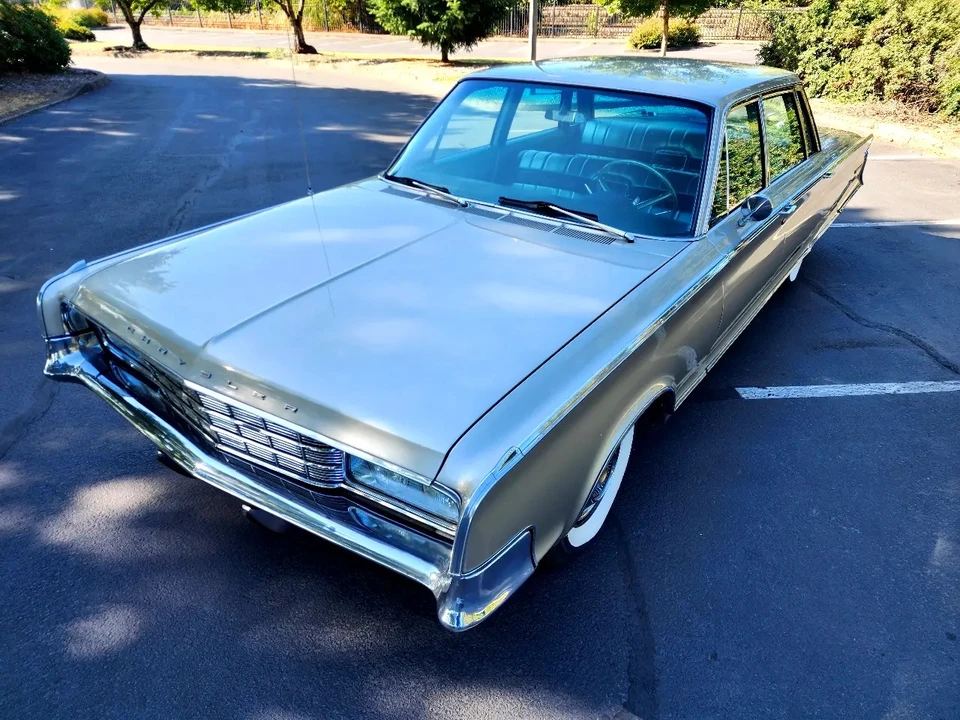 1965 Chrysler New Yorker - Image 10 of 31
