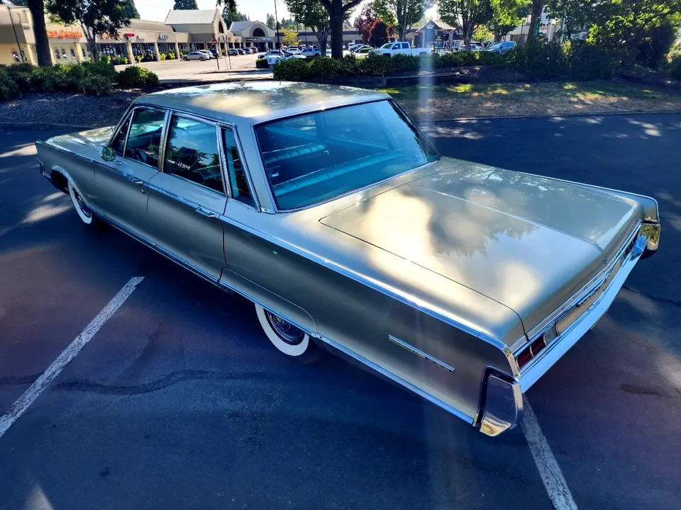 1965 Chrysler New Yorker - Image 14 of 31