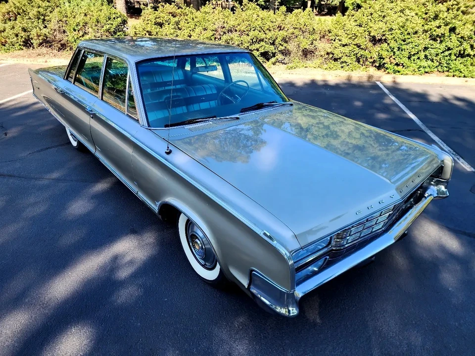 1965 Chrysler New Yorker - Image 12 of 31
