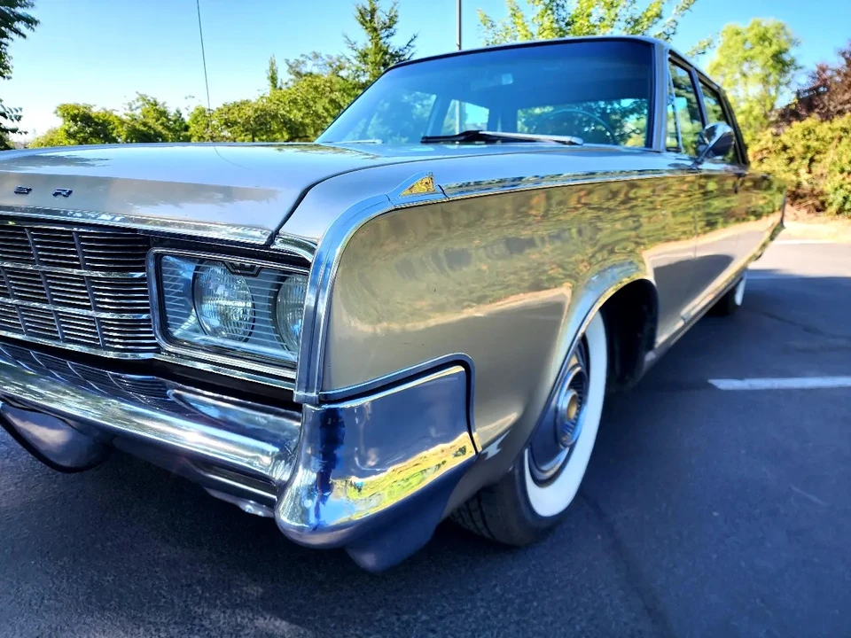 1965 Chrysler New Yorker - Image 17 of 31