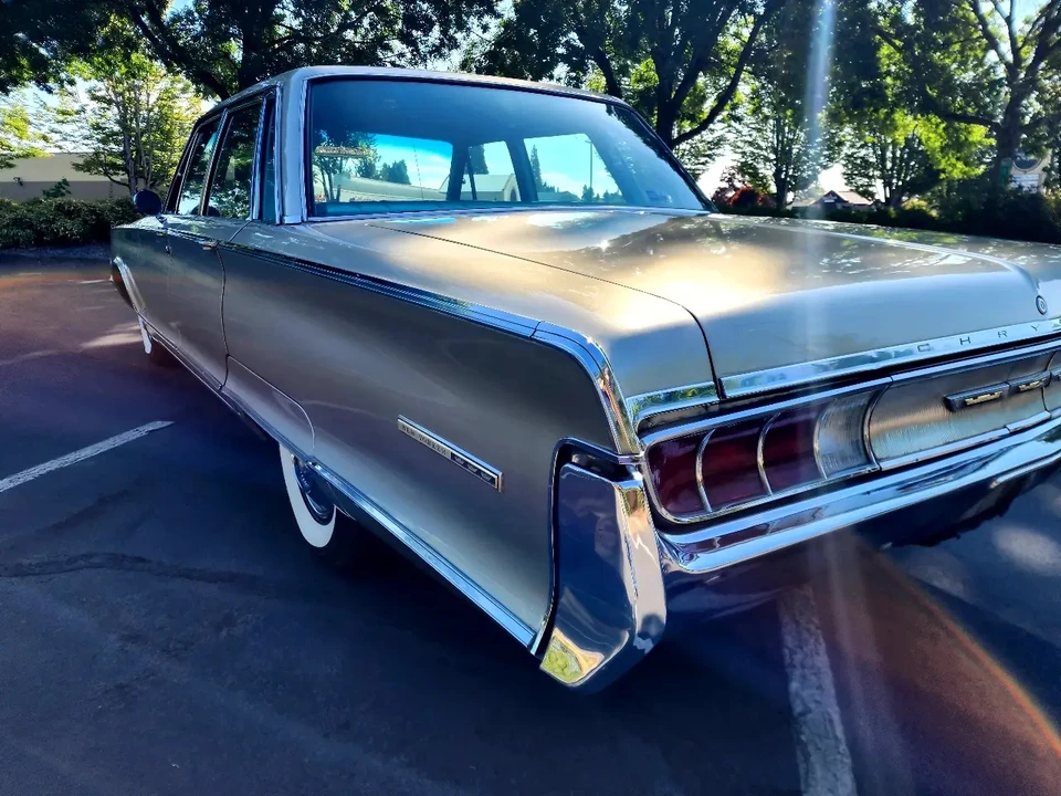 1965 Chrysler New Yorker - Image 25 of 31