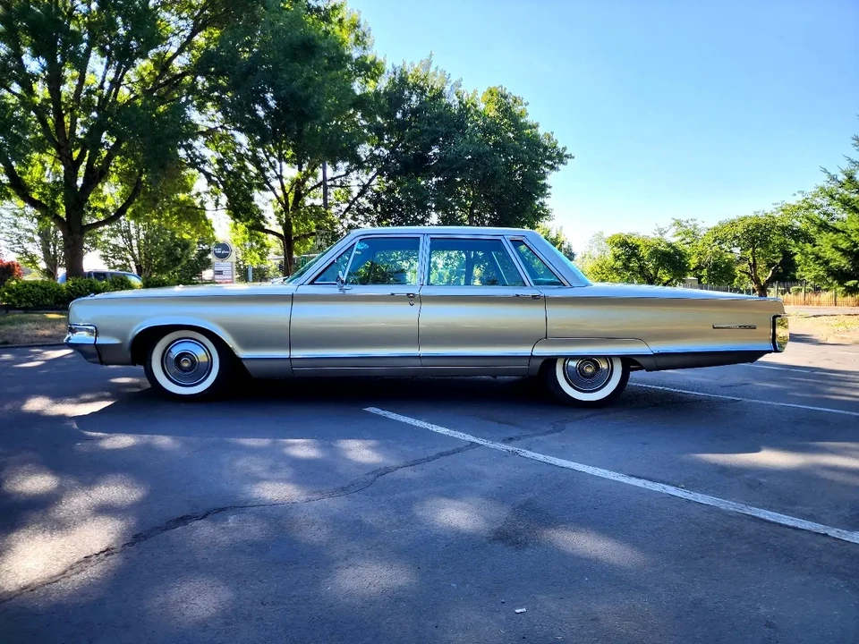 1965 Chrysler New Yorker - Image 8 of 31
