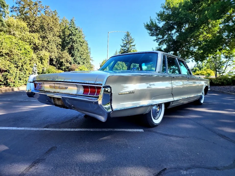1965 Chrysler New Yorker - Image 5 of 31