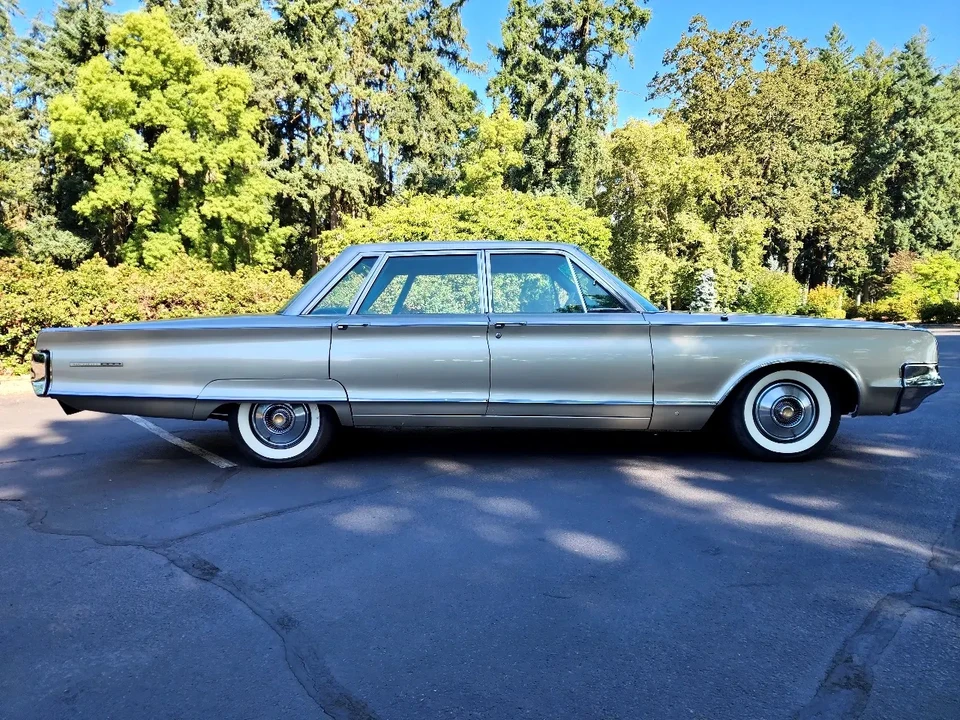 1965 Chrysler New Yorker - Image 4 of 31