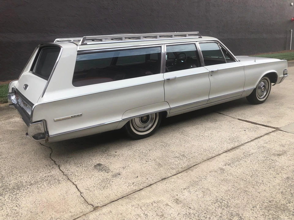 1965 Chrysler New Yorker - Image 22 of 31