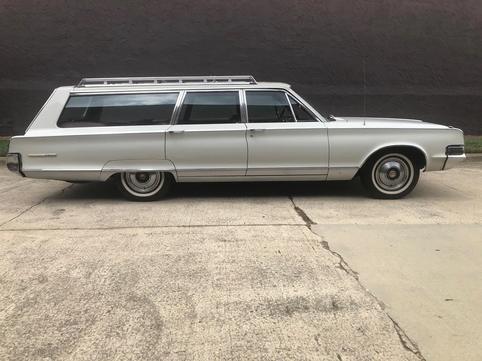 1965 Chrysler New Yorker - Image 25 of 31