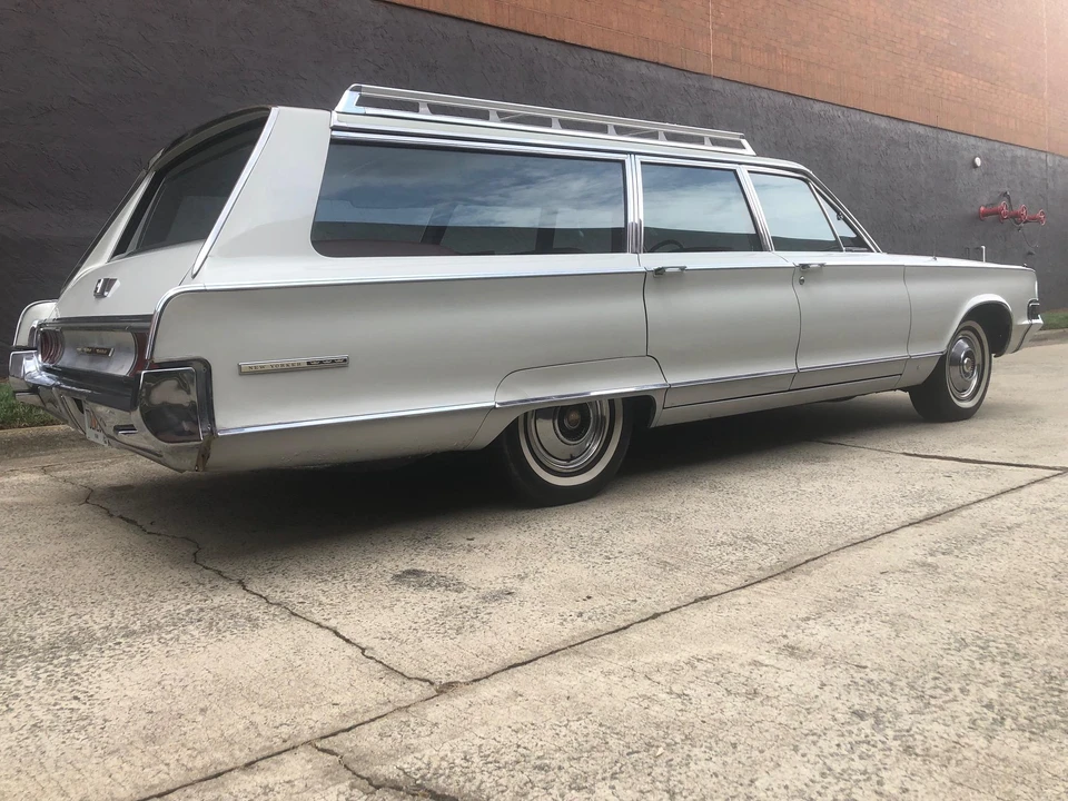 1965 Chrysler New Yorker - Image 23 of 31