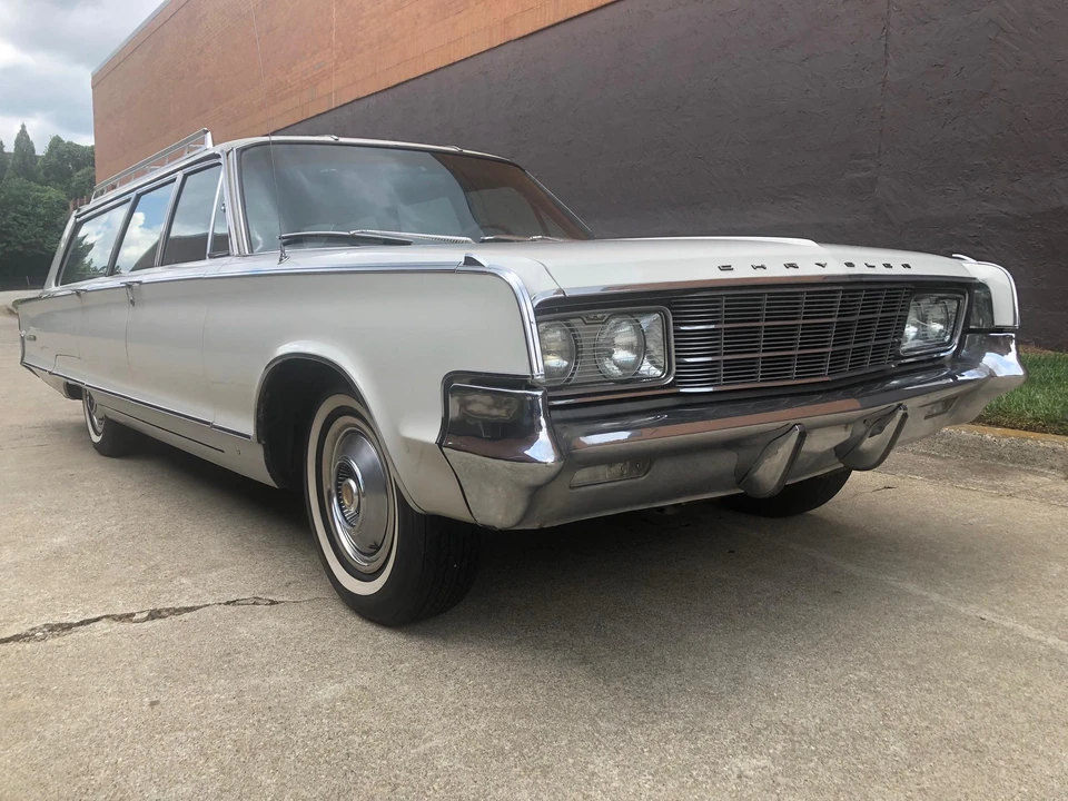 1965 Chrysler New Yorker - Image 30 of 31