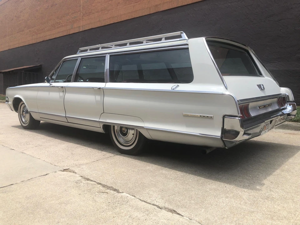 1965 Chrysler New Yorker - Image 13 of 31