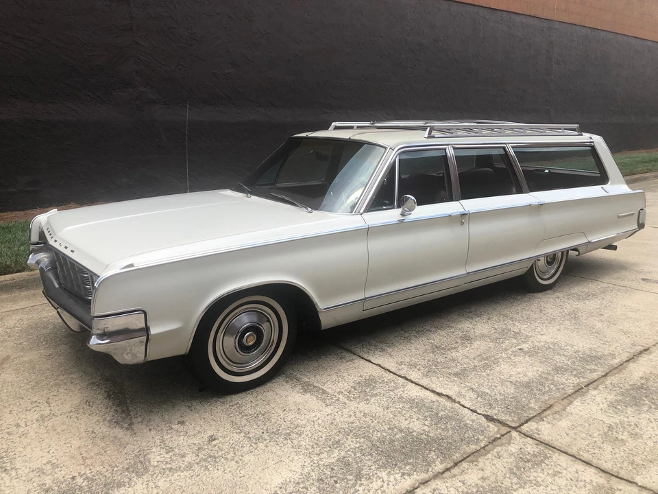 1965 Chrysler New Yorker - Image 7 of 31