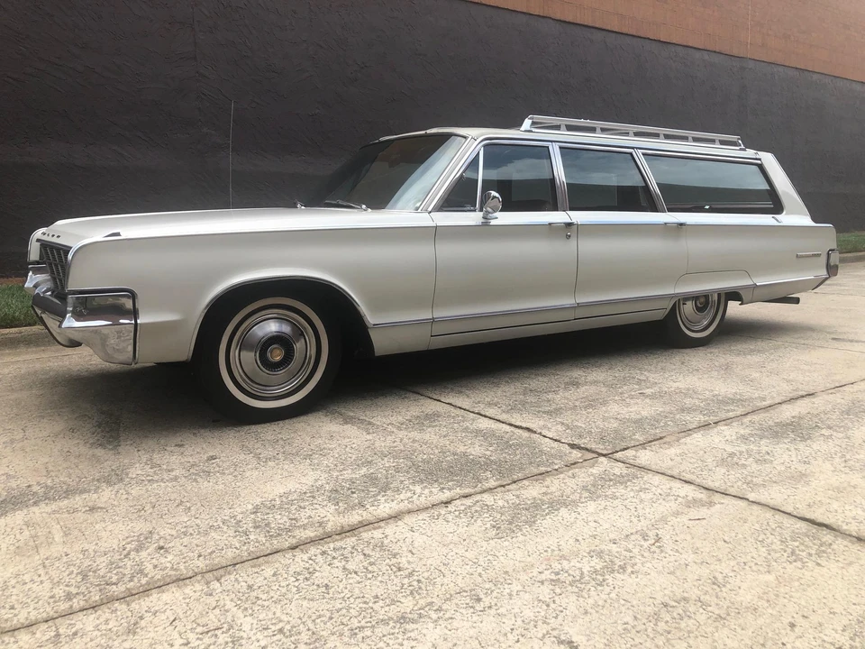 1965 Chrysler New Yorker - Image 8 of 31