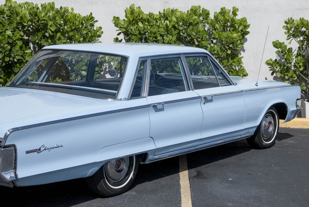 1965 Chrysler Newport - Image 5 of 31