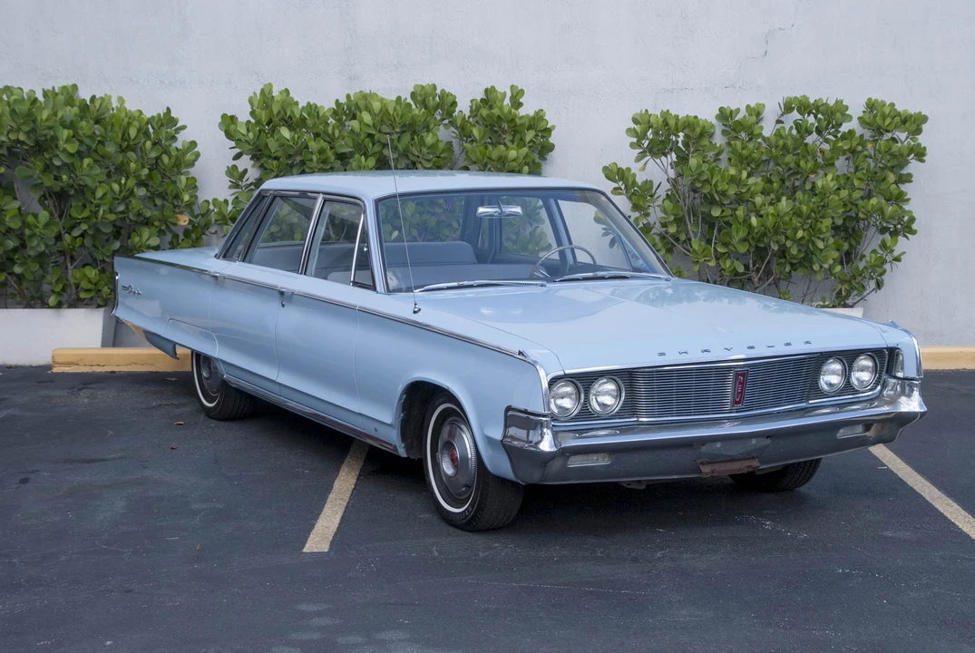 1965 Chrysler Newport - Image 22 of 31