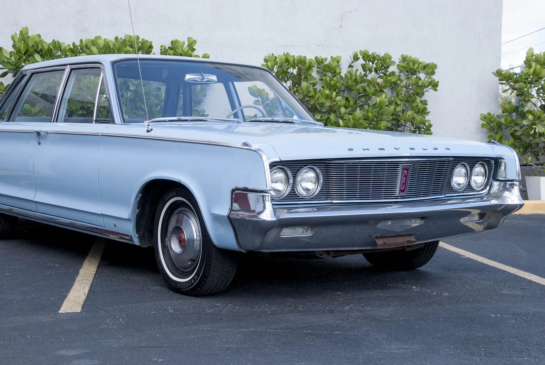 1965 Chrysler Newport - Image 24 of 31
