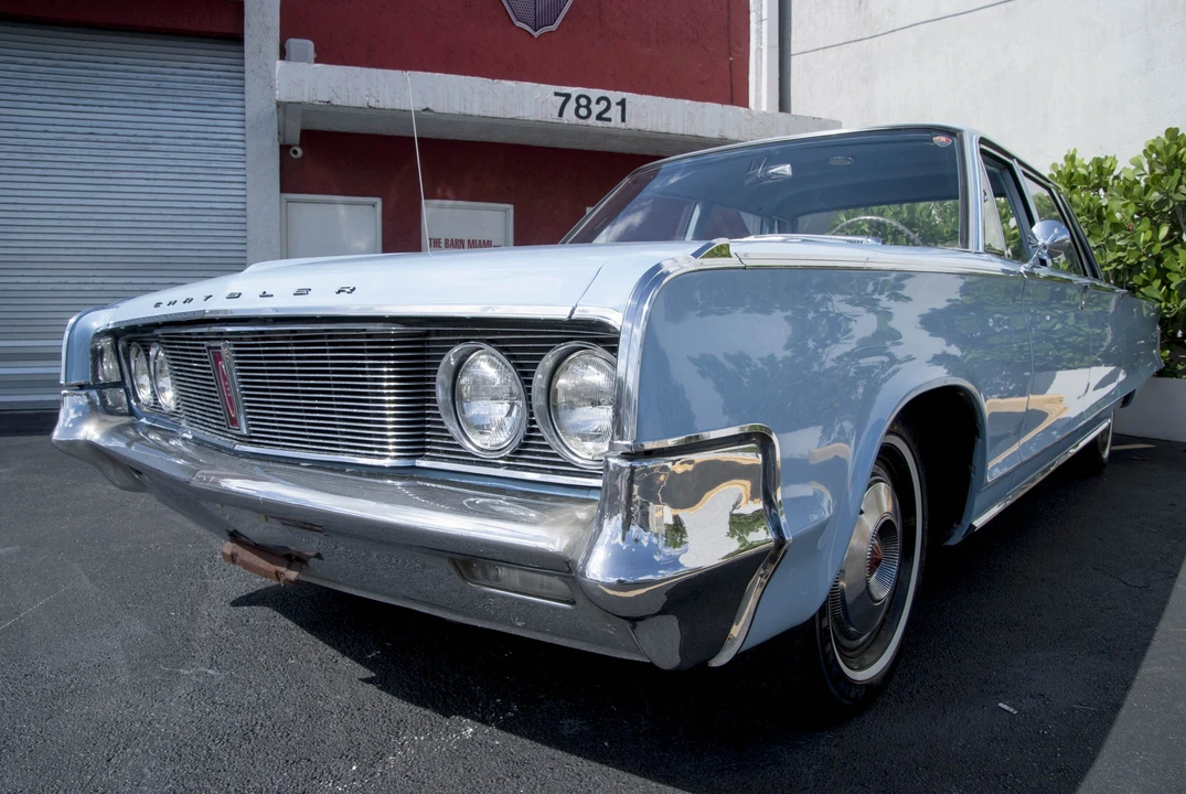 1965 Chrysler Newport - Image 26 of 31