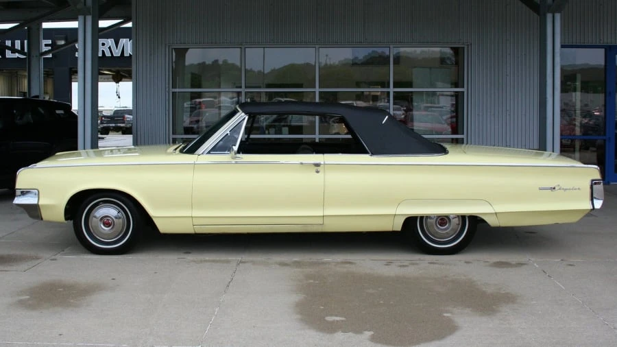 1965 Chrysler Newport - Image 2 of 9