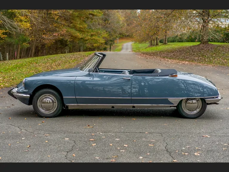 1965 Citroen DS19 - Image 9 of 20