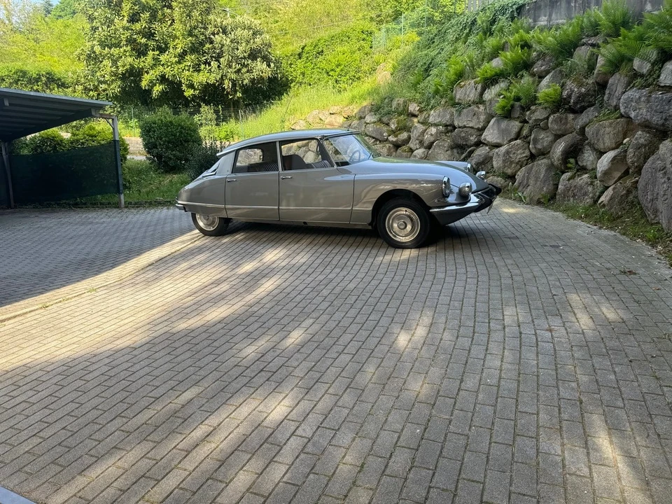 1965 Citroen DS19 - Image 13 of 31