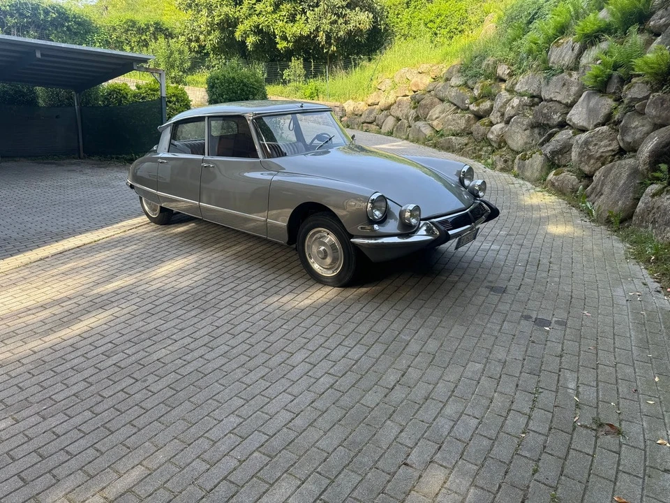 1965 Citroen DS19 - Image 12 of 31