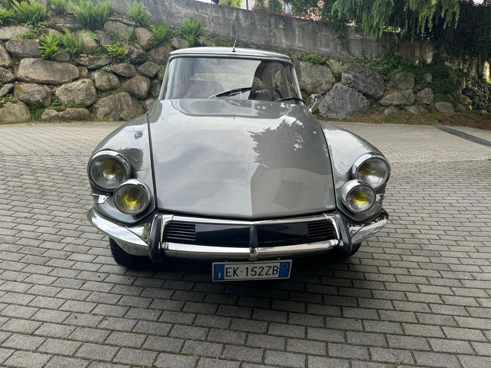 1965 Citroen DS19 - Image 2 of 31