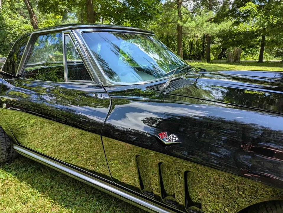 1965 Chevrolet Corvette C2 - Image 5 of 24