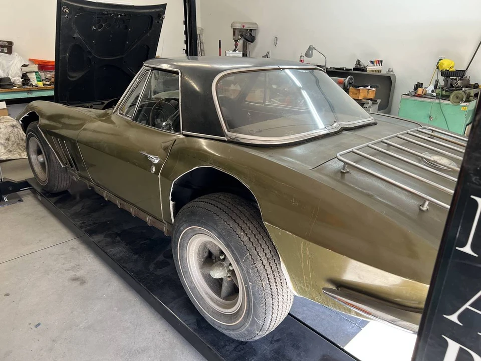 1965 Chevrolet Corvette C2 - Image 5 of 20