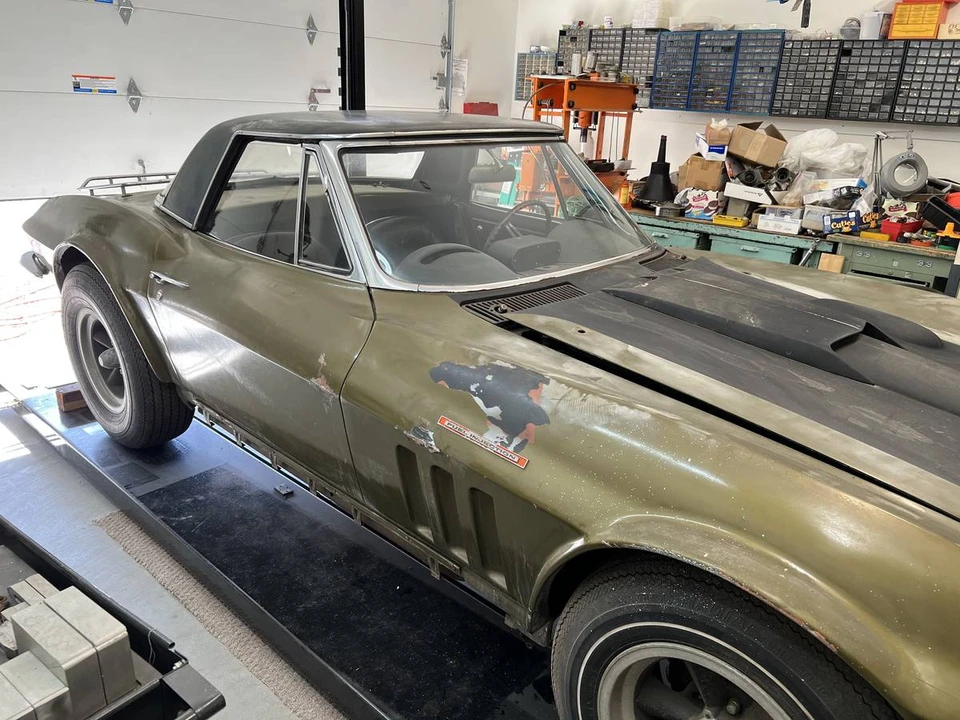 1965 Chevrolet Corvette C2 - Image 2 of 20