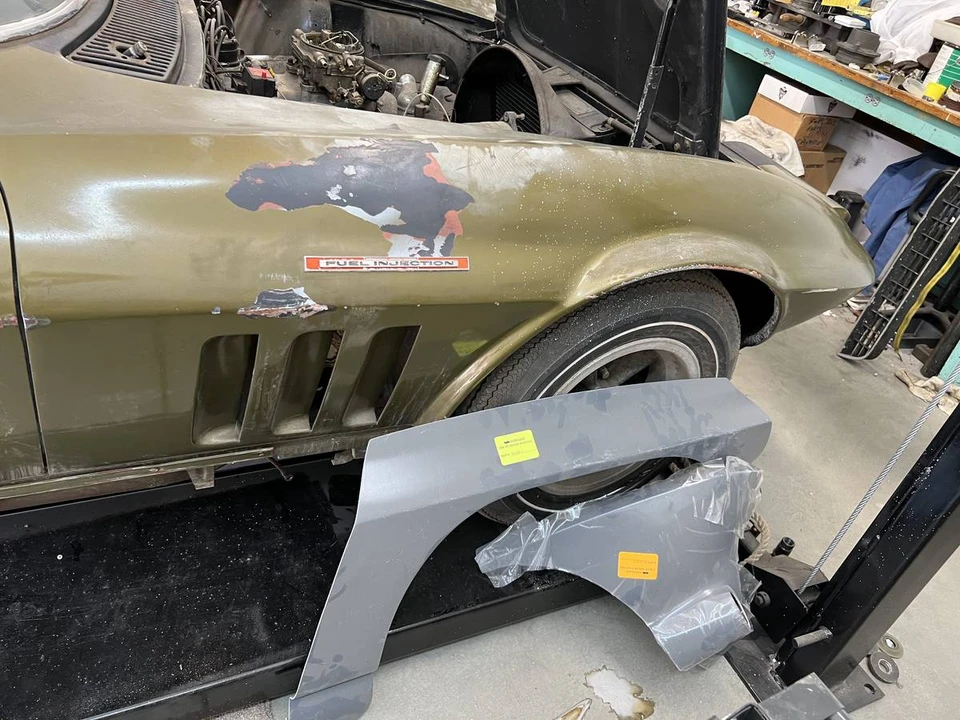 1965 Chevrolet Corvette C2 - Image 9 of 20
