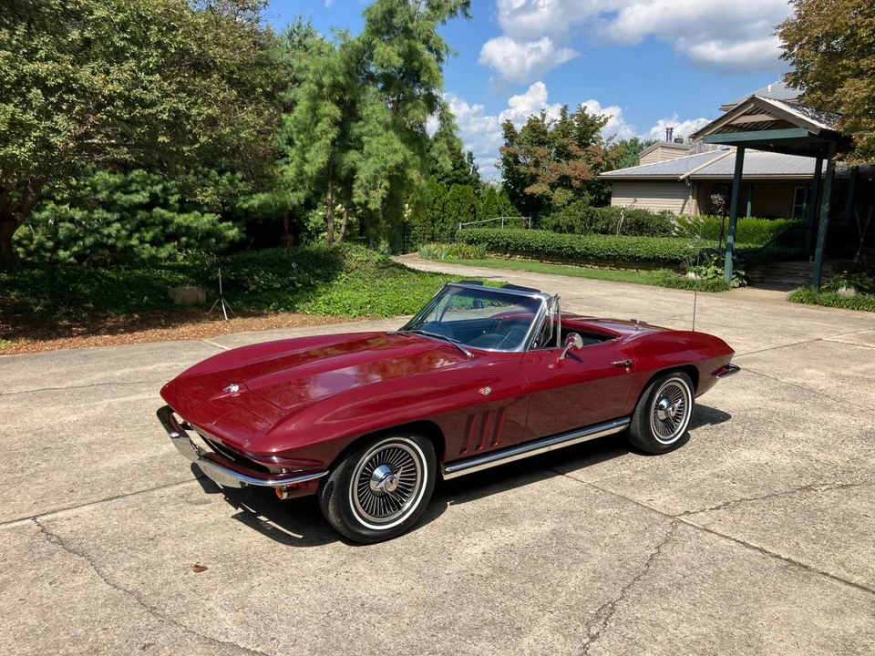 1965 Chevrolet Corvette C2 - Image 5 of 20