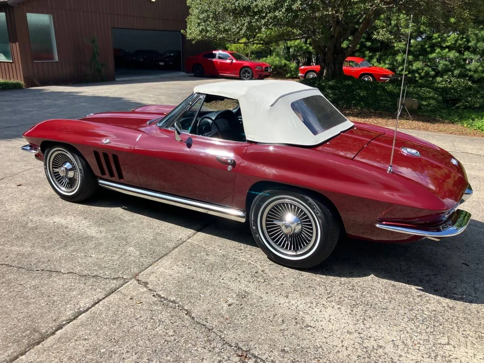 1965 Chevrolet Corvette C2 - Image 13 of 20