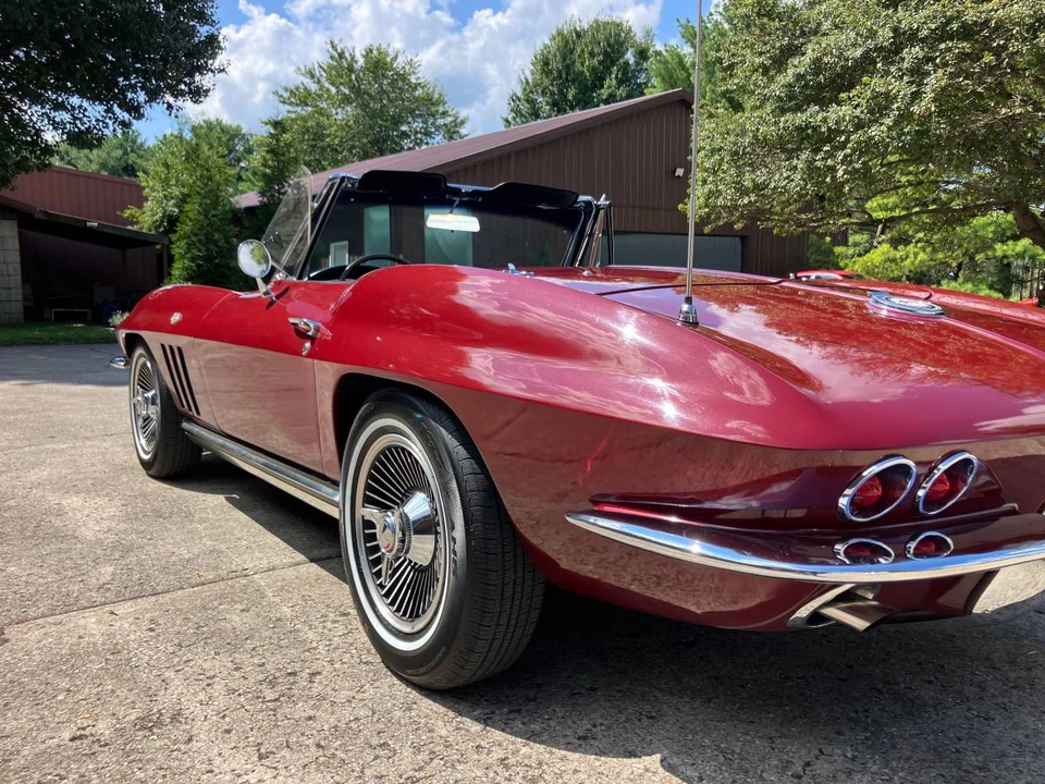 1965 Chevrolet Corvette C2 - Image 12 of 20