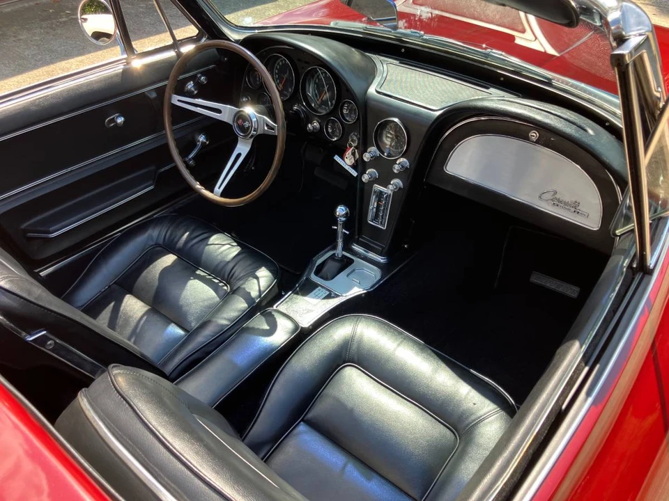 1965 Chevrolet Corvette C2 - Image 10 of 20