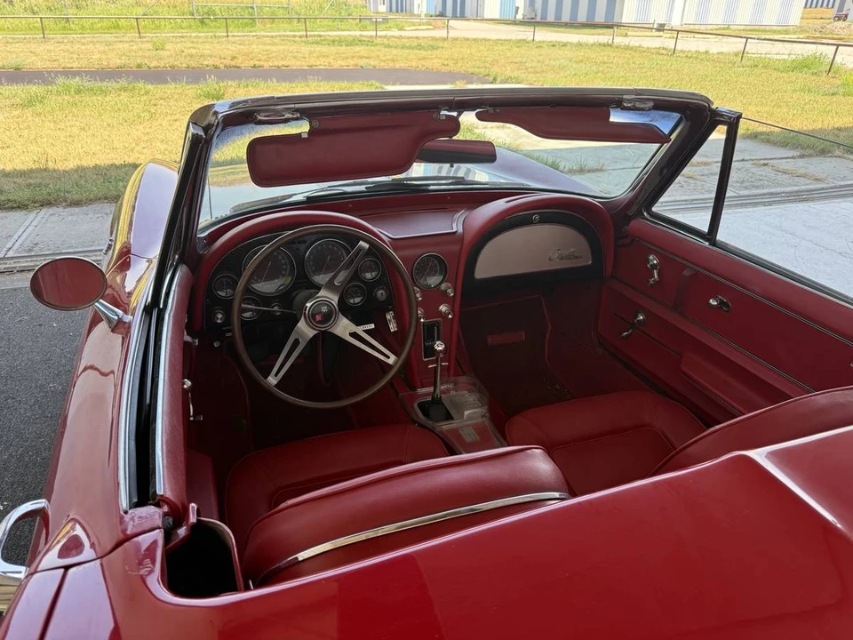 1965 Chevrolet Corvette C2 - Image 2 of 5