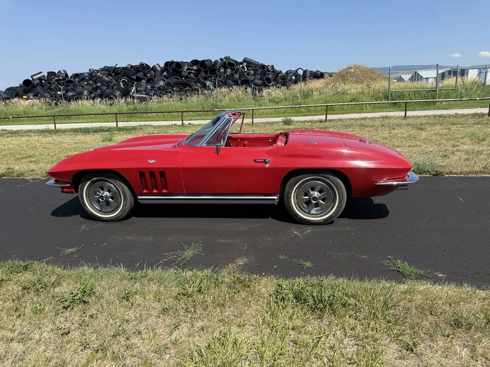 1965 Chevrolet Corvette C2 - Image 4 of 5