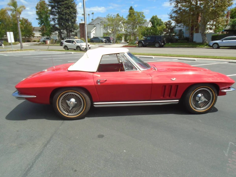 1965 Chevrolet Corvette C2 - Image 6 of 23