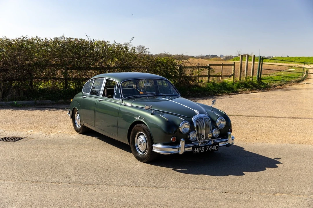 1965 Daimler SP250 - Image 2 of 30
