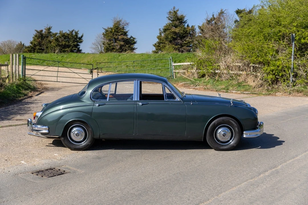 1965 Daimler SP250 - Image 4 of 30