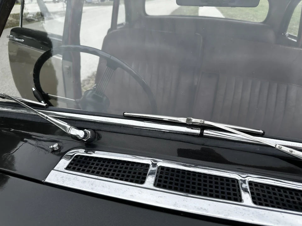 1965 Daimler - Image 19 of 31