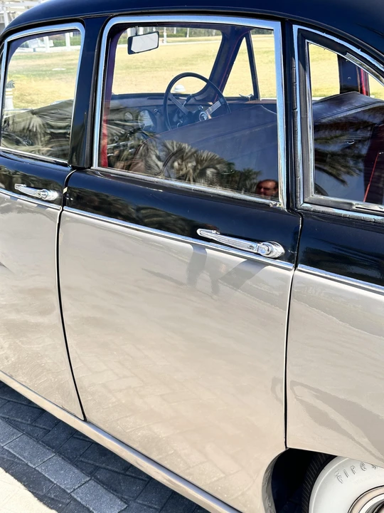 1965 Daimler - Image 16 of 31