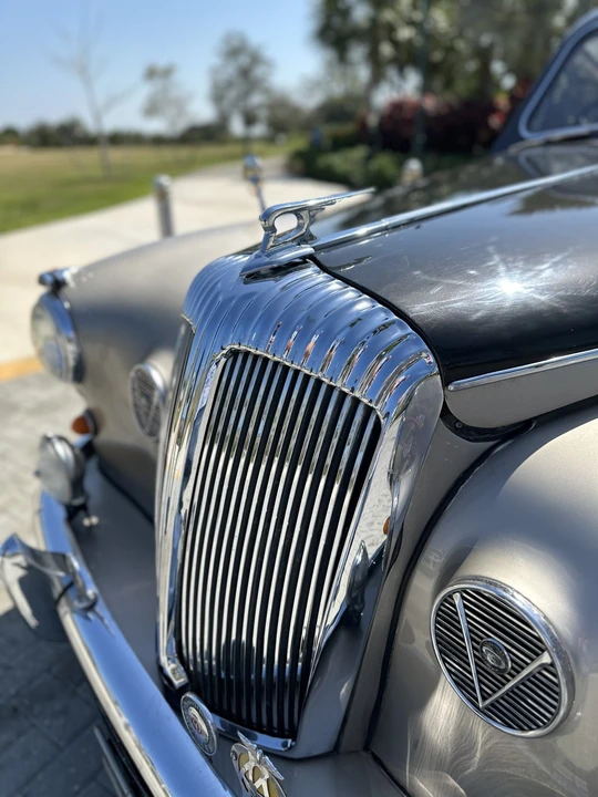 1965 Daimler - Image 12 of 31