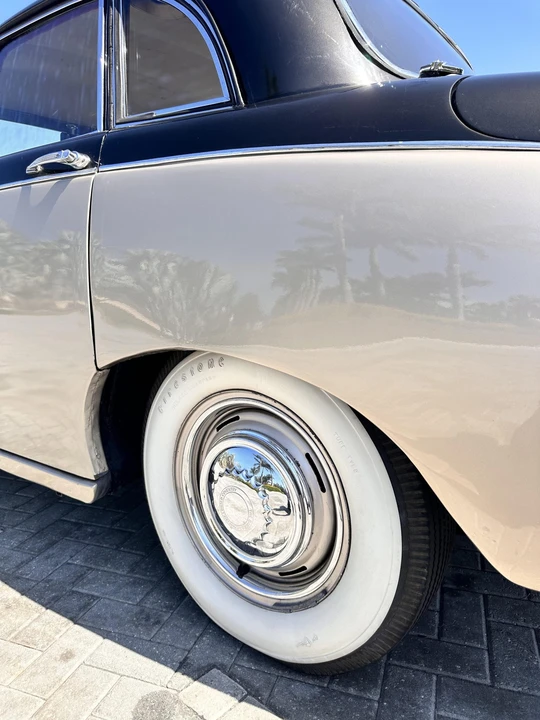 1965 Daimler - Image 17 of 31
