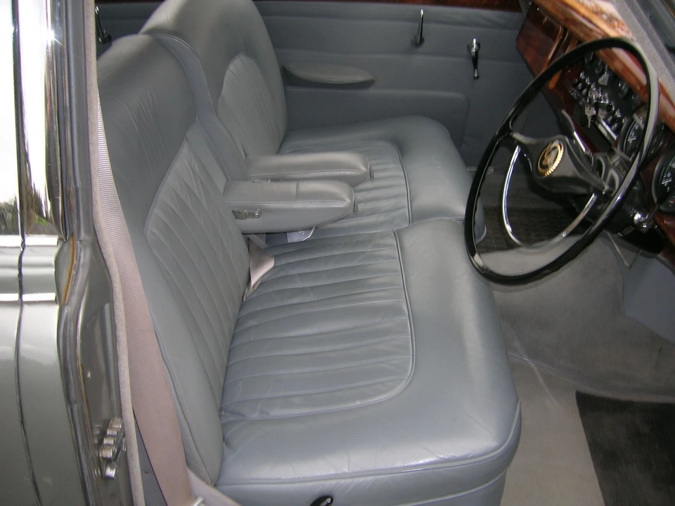 1965 Daimler - Image 4 of 5
