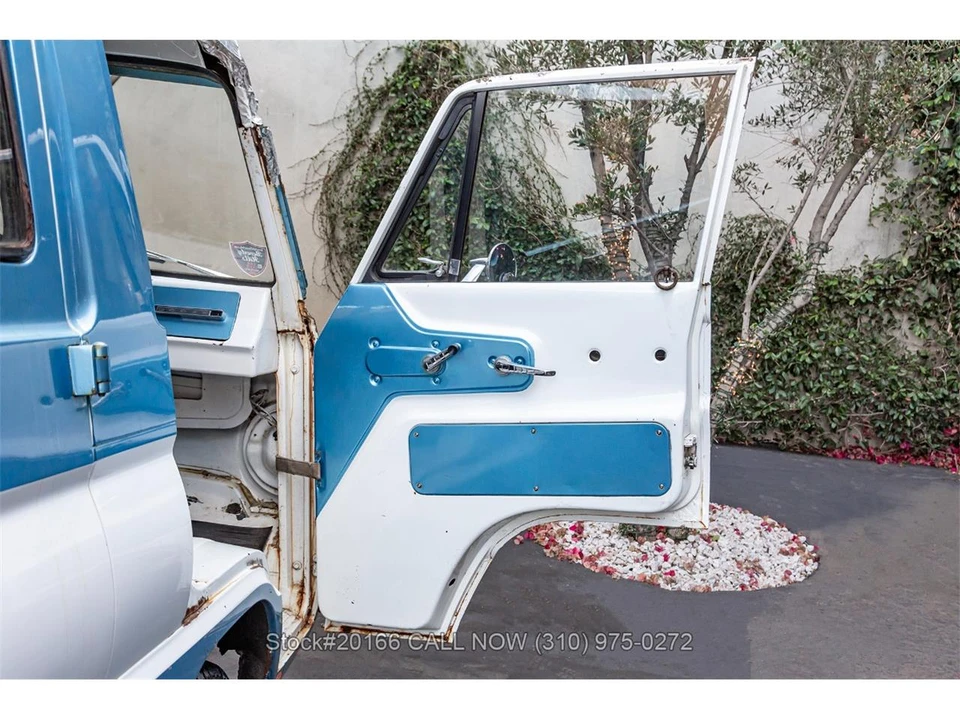 1965 Dodge A100 - Image 25 of 31