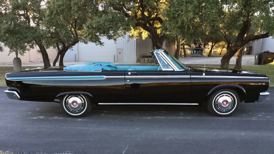 1965 Dodge 330 & 440 & 880 - Image 2 of 8