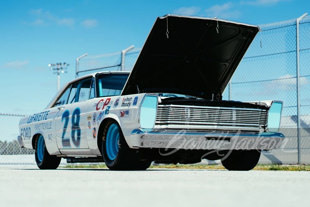 1965 Ford Galaxie 3rd Gen - Image 24 of 27