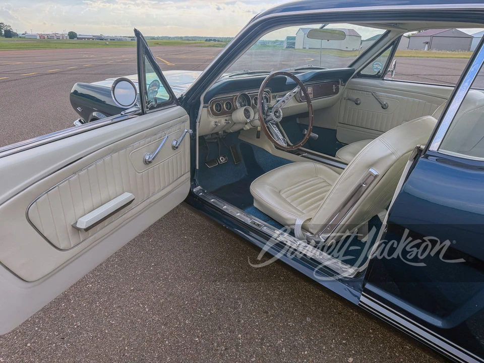 1965 Ford Mustang - Image 14 of 31