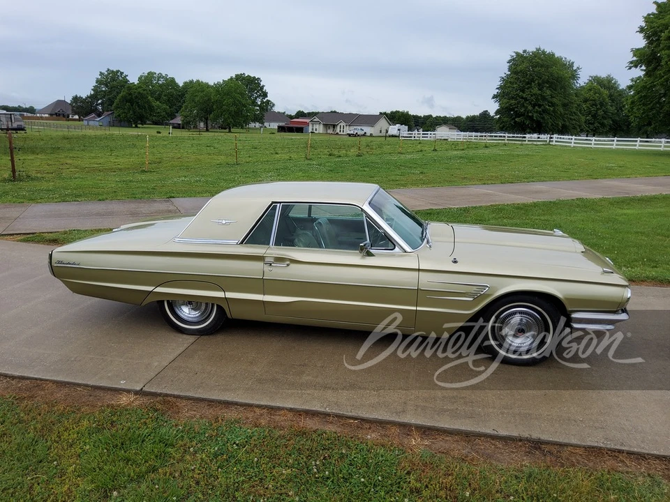 1965 Ford Thunderbird 4th Gen - Image 9 of 12